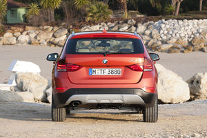   BMW предсталяет НОВЫЙ BMW X1