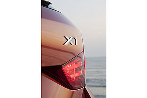   BMW предсталяет НОВЫЙ BMW X1