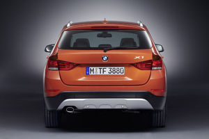   BMW предсталяет НОВЫЙ BMW X1