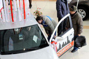   Новинка от Автоцентра АНТ – Citroen C-Elysee от 455 900 рублей – понравилась барнаульцам!

 