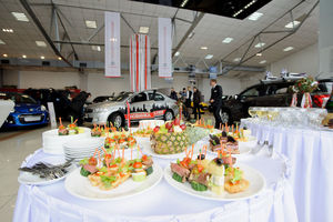   Новинка от Автоцентра АНТ – Citroen C-Elysee от 455 900 рублей – понравилась барнаульцам!

 