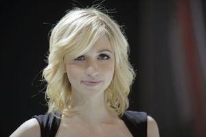   Девушки автосалона в Нью-Йорке 2012