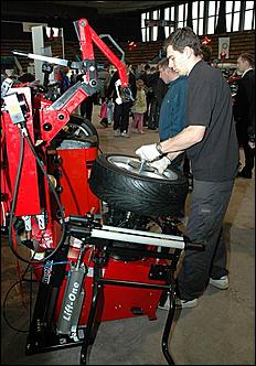 11 мая 2006 г, Барнаул   <P>5-ая специализированная выставка “Авто-экспо” </P>