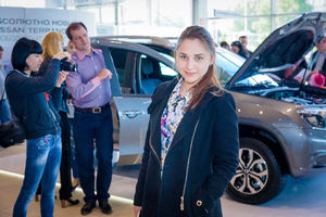   "Автоцентр АНТ официальный дилер Nissan 5 июня представил публике новый Nissan Terrano" 