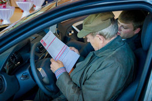   "Автоцентр АНТ официальный дилер Nissan 5 июня представил публике новый Nissan Terrano" 