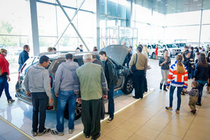   "Автоцентр АНТ официальный дилер Nissan 5 июня представил публике новый Nissan Terrano" 