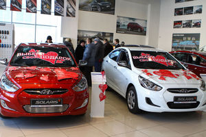   Автоцентр АНТ - официальный дилер Hyundai поздравил всех влюбленных в автомобили, горячими специальными условиями покупки!