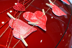   Автоцентр АНТ - официальный дилер Hyundai поздравил всех влюбленных в автомобили, горячими специальными условиями покупки!