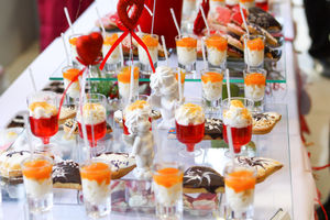   Автоцентр АНТ - официальный дилер Hyundai поздравил всех влюбленных в автомобили, горячими специальными условиями покупки!