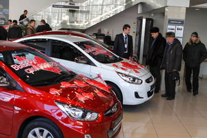   Автоцентр АНТ - официальный дилер Hyundai поздравил всех влюбленных в автомобили, горячими специальными условиями покупки!