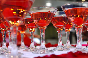   Автоцентр АНТ - официальный дилер Hyundai поздравил всех влюбленных в автомобили, горячими специальными условиями покупки!