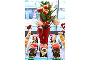   Автоцентр АНТ - официальный дилер Hyundai поздравил всех влюбленных в автомобили, горячими специальными условиями покупки!