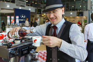   Автоцентр АНТ - официальный дилер Hyundai поздравил всех влюбленных в автомобили, горячими специальными условиями покупки!