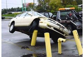   Женщина за рулем...
