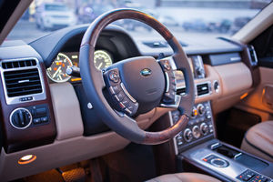   Открытие автоцентра «АЛЬБИОН МОТОРС», официальный дилер Land Rover