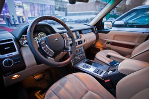   Открытие автоцентра «АЛЬБИОН МОТОРС», официальный дилер Land Rover