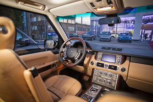   Открытие автоцентра «АЛЬБИОН МОТОРС», официальный дилер Land Rover