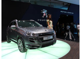   Международный автосалон в Женеве 2012