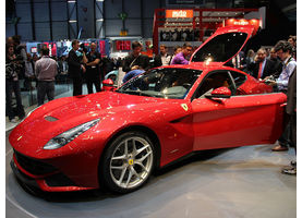   Международный автосалон в Женеве 2012