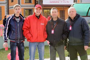   Cпортивно-развлекательное закрытое мероприятие для корпоративных клиентов «Формула Nissan» 5 октября 2012г

 