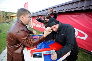   Cпортивно-развлекательное закрытое мероприятие для корпоративных клиентов «Формула Nissan» 5 октября 2012г

 