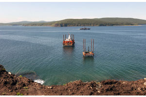   Открытие моста на остров Русский