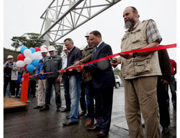   Открытие моста на остров Русский