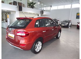   Автоцентр Renault провел презентацию Renault Koleos второй генерации и Renault Duster