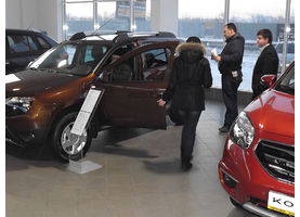   Автоцентр Renault провел презентацию Renault Koleos второй генерации и Renault Duster