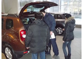   Автоцентр Renault провел презентацию Renault Koleos второй генерации и Renault Duster