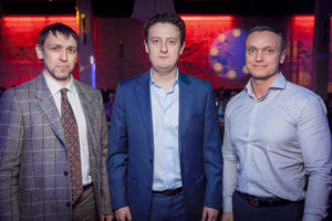   5 лет автоцентру «Реал-Моторс» 