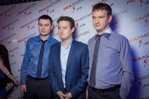   5 лет автоцентру «Реал-Моторс» 