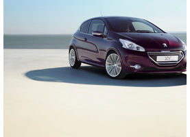   Роскошный трехдверный Peugeot 208 XY
