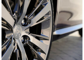   Роскошный трехдверный Peugeot 208 XY