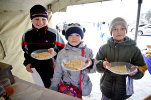   Автоцентр АНТ - официальный дилер Hyundai на выездном тест-драйве в ЗАТО "Сибирском"