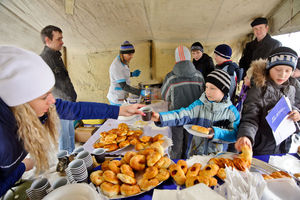   Автоцентр АНТ - официальный дилер Hyundai на выездном тест-драйве в ЗАТО "Сибирском"