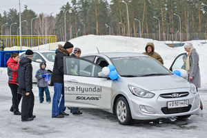   Автоцентр АНТ - официальный дилер Hyundai на выездном тест-драйве в ЗАТО "Сибирском"