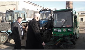   Выездное совещание администрации Барнаула по готовности подведомственных предприятий дорожного комплекса к работе в зимний период. 14.10.2013 г.