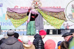   14-16 марта 2013г. Автоцентр АНТ официальный дилер Nissan  порадовал барнаульцев Техно Масленицей 