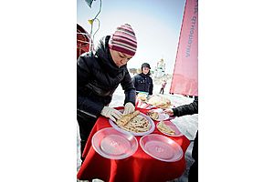   14-16 марта 2013г. Автоцентр АНТ официальный дилер Nissan  порадовал барнаульцев Техно Масленицей 