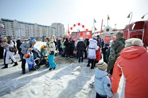   14-16 марта 2013г. Автоцентр АНТ официальный дилер Nissan  порадовал барнаульцев Техно Масленицей 