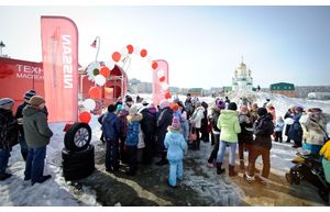   14-16 марта 2013г. Автоцентр АНТ официальный дилер Nissan  порадовал барнаульцев Техно Масленицей 