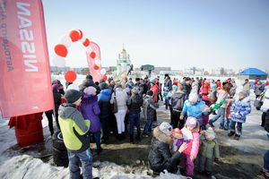   14-16 марта 2013г. Автоцентр АНТ официальный дилер Nissan  порадовал барнаульцев Техно Масленицей 