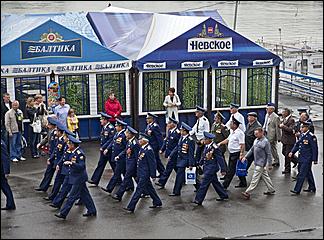 20 августа 2011 г., Барнаул   45-летие Барнаульского лётного училища: шествие и званый обед 