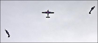 20 августа 2011 г., Барнаул   45-летие Барнаульского лётного училища: шествие и званый обед 