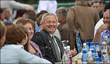 20 августа 2011 г., Барнаул   45-летие Барнаульского лётного училища: шествие и званый обед 