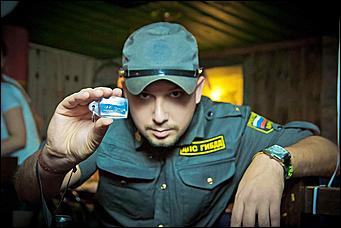 28 октября 2011   День автомобилиста с  Автоцентром   АНТ  официальным дилером Hyundai в клубе "Pistols"