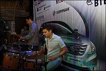 28 октября 2011   День автомобилиста с  Автоцентром   АНТ  официальным дилером Hyundai в клубе "Pistols"