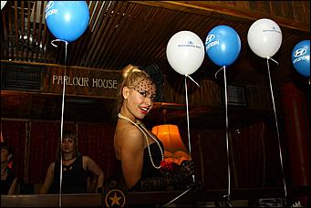 28 октября 2011   День автомобилиста с  Автоцентром   АНТ  официальным дилером Hyundai в клубе "Pistols"