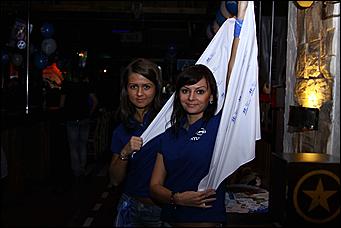 28 октября 2011   День автомобилиста с  Автоцентром   АНТ  официальным дилером Hyundai в клубе "Pistols"